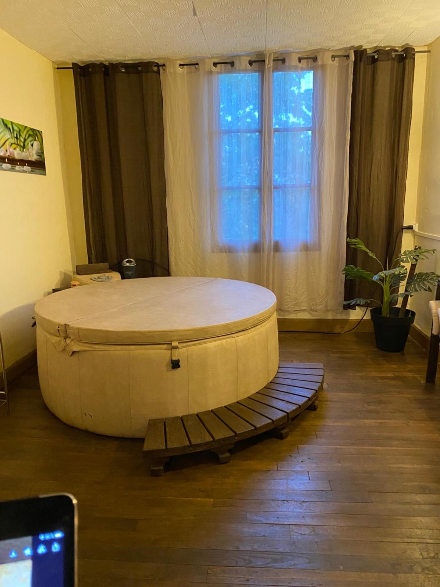 Auberge Gordonienne Saint-Satur ภายนอก รูปภาพ
